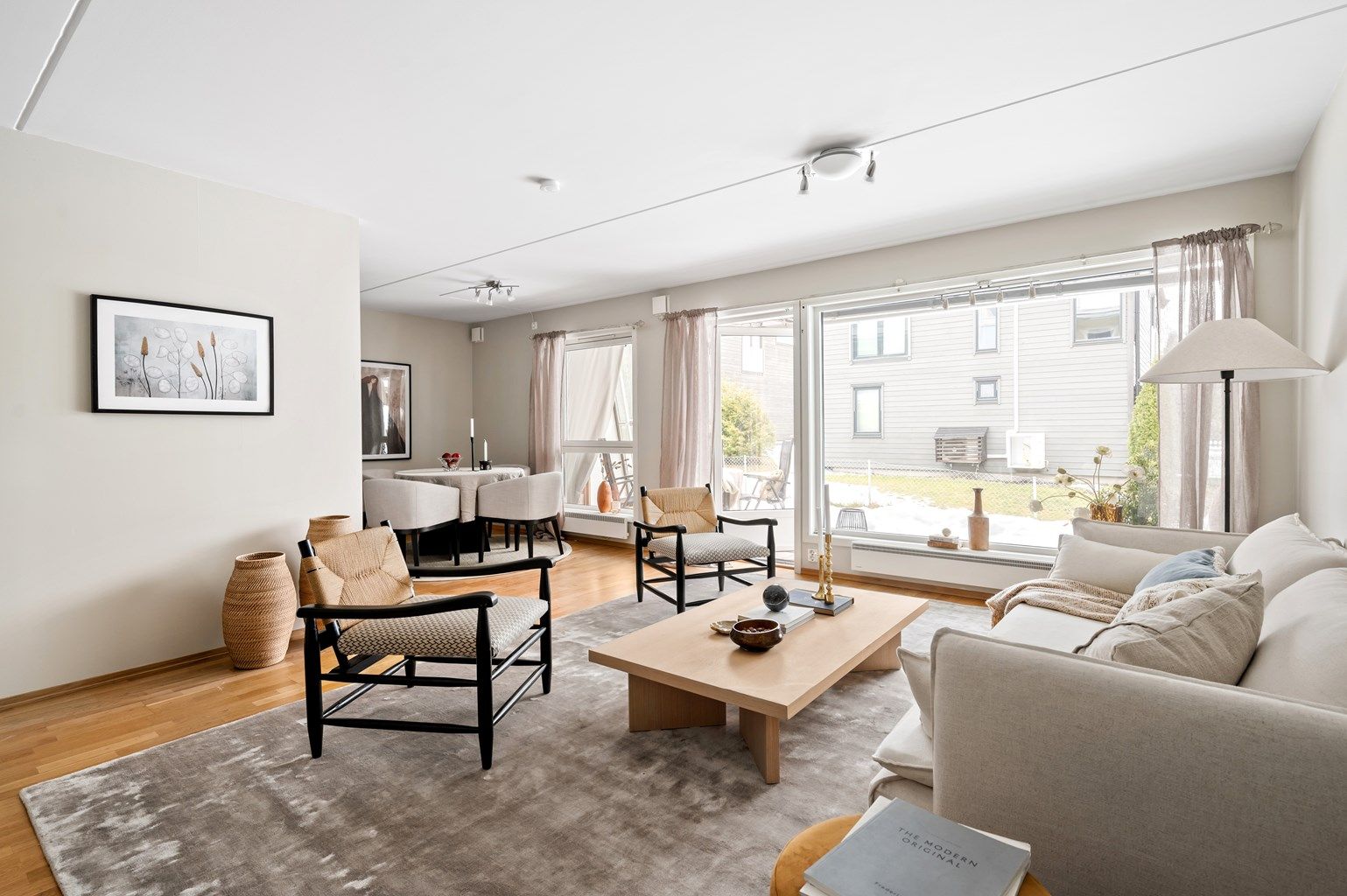 Tom Martinsen v/ Krogsveen har gleden av å presentere Lillebakveien 22! 