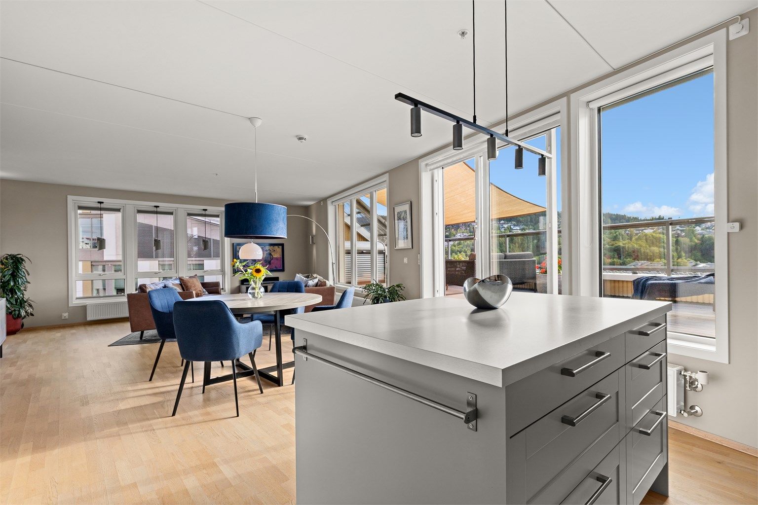 Moderne 4-roms hjørneleilighet i 7. etasje med heis og to garasjeplasser.
Foto: Jørgen Sørebø
