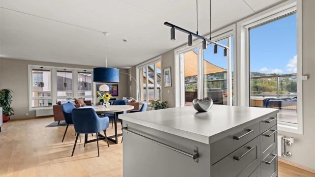 Moderne 4-roms hjørneleilighet i 7. etasje med heis og to garasjeplasser.
Foto: Jørgen Sørebø