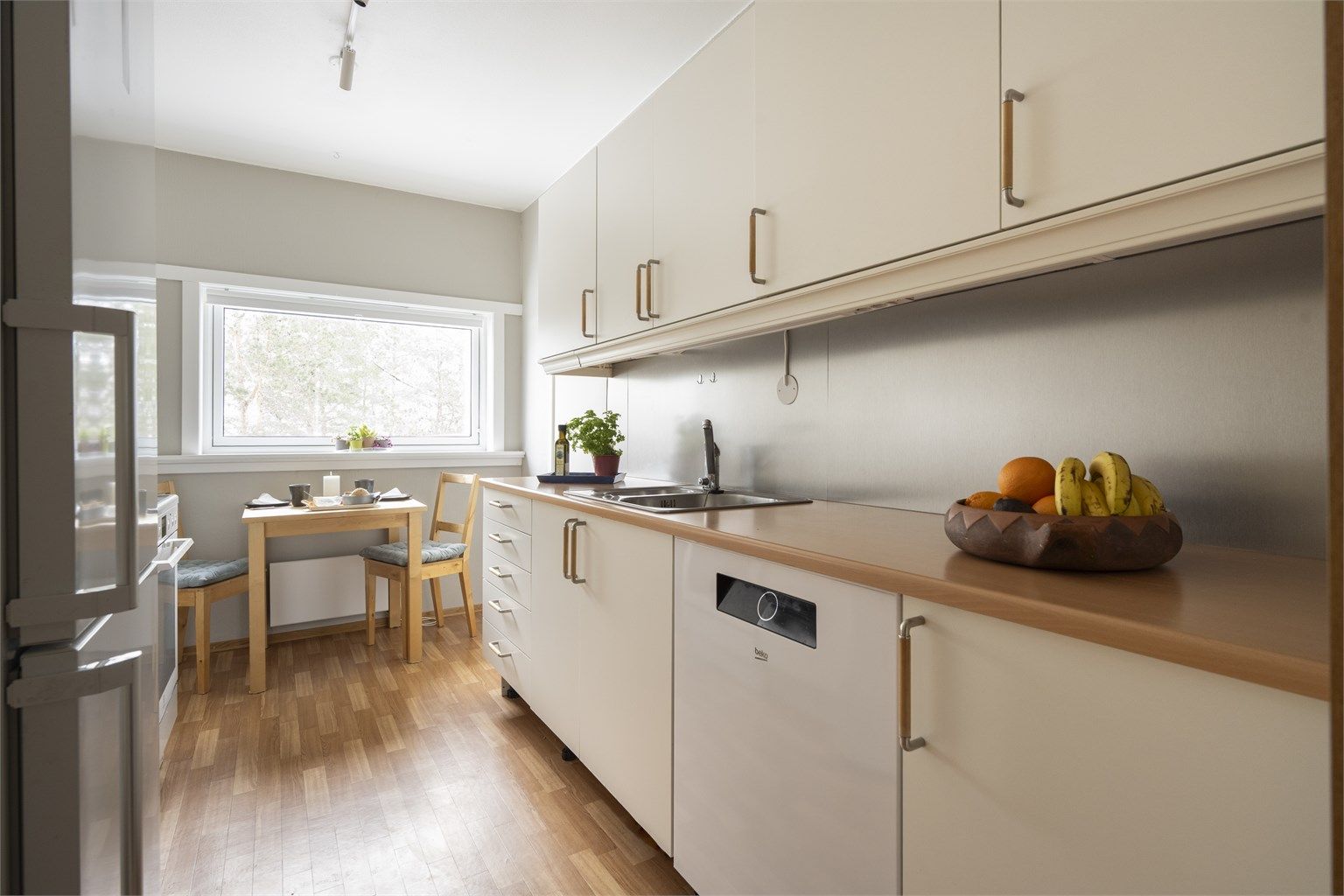 Den gode benkeplassen gjør det enkelt å diske opp lekre retter