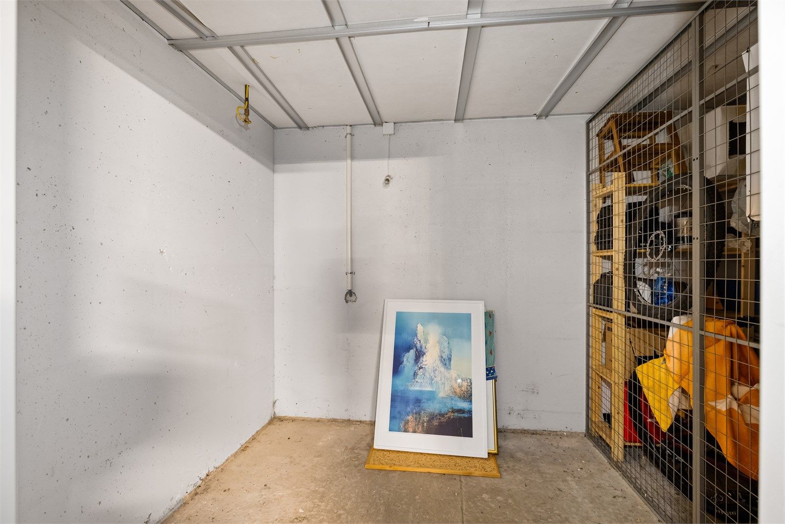 Boden utgjør ca. 5m². 