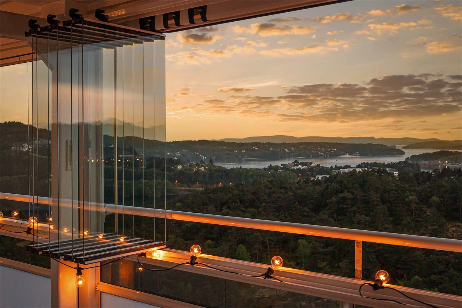 Hjertelig velkommen til nydelige Hesjaholtveien 22! Presenteres av Ingvar Nypan v/ Eiendomsmegler Krogsveen