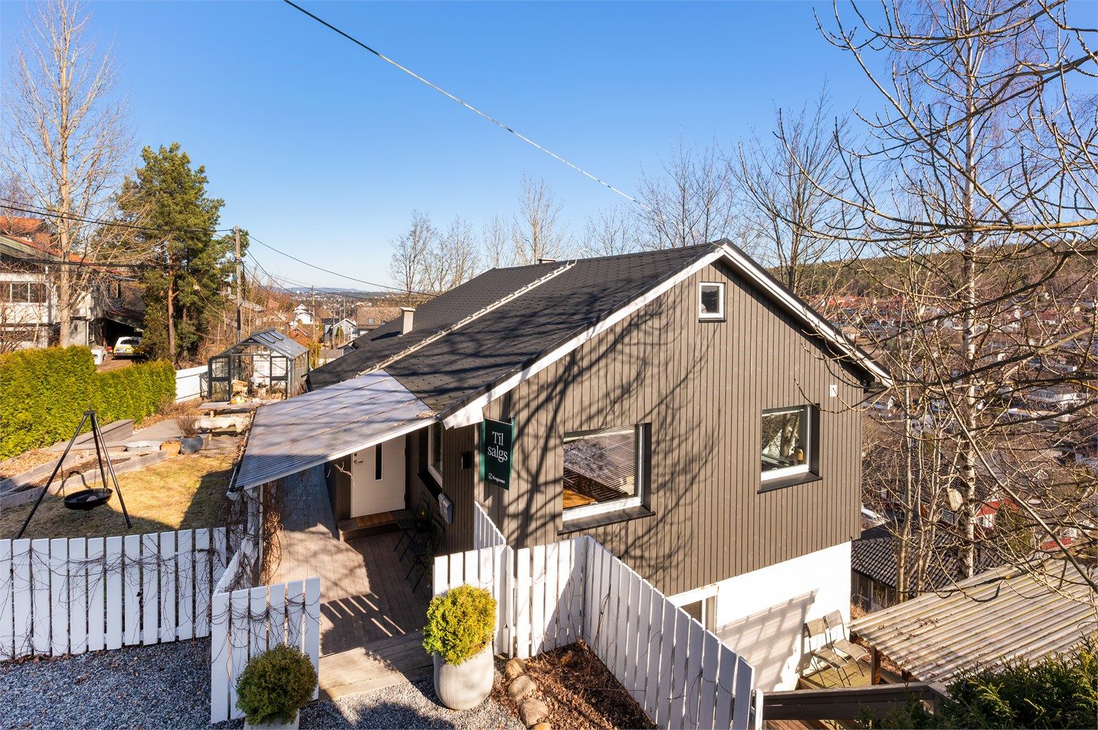 Christel Bekkelund v/Krogsveen presenterer Fjellsvingen 5 - familievennlig enebolig med svært populær beliggenhet 