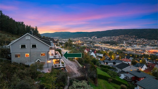 Krogsveen v/Christopher Sand ønsker velkommen til Øvre Kollen 18. Foto: Tor Harald Johannessen