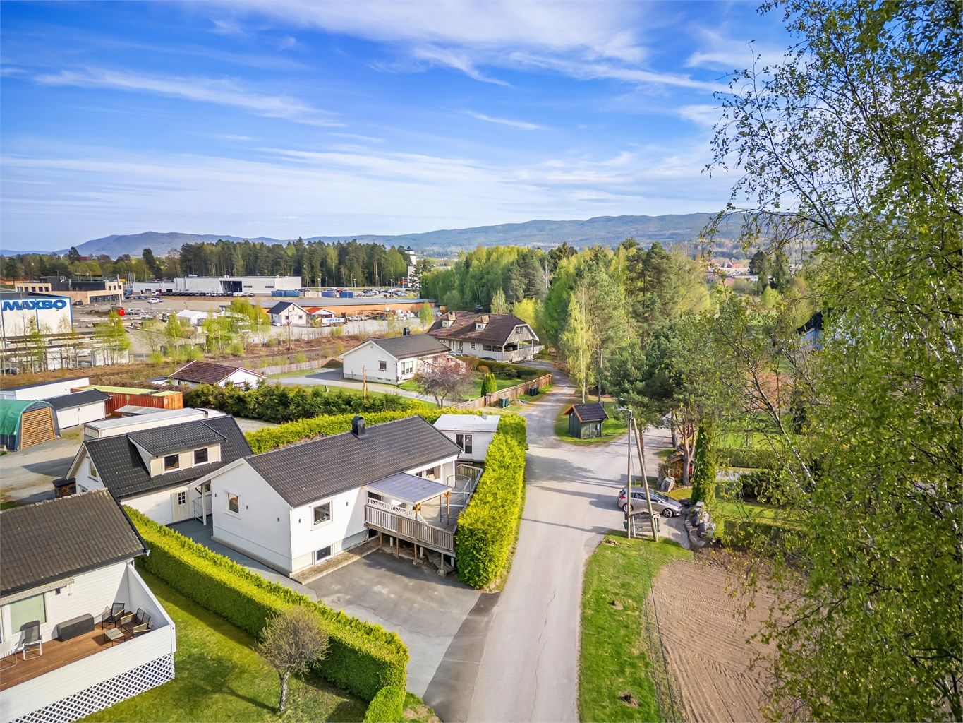 Her bor du i et sentrumsnært og familievennlig nabolag på Hokksund. 
Foto: Ole Thorgeir Solheim Thoresen