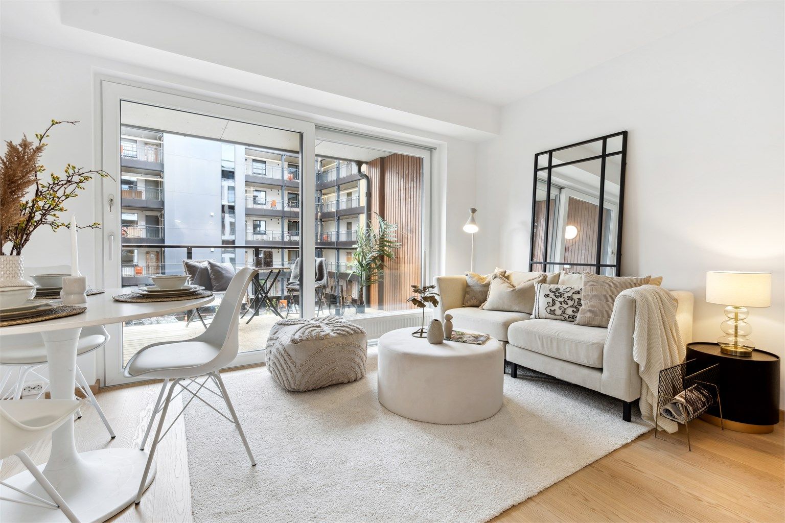 Ny og lekker 2-roms (bilde tatt av lignende leilighet)