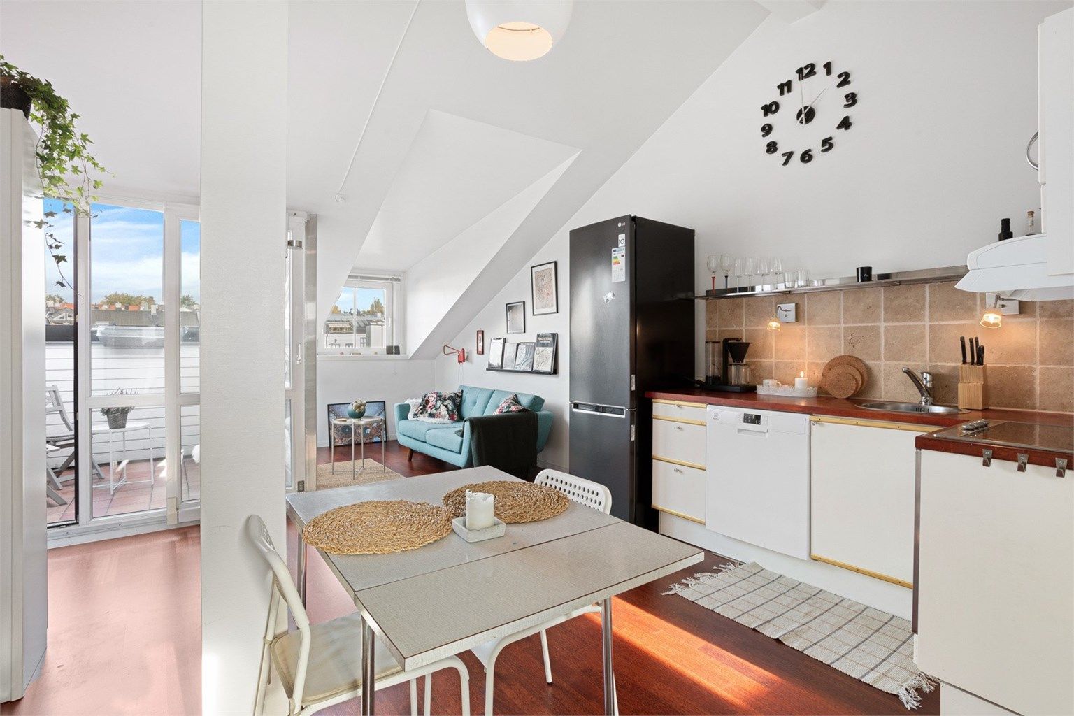 Velkommen til Helgesens gate 14B