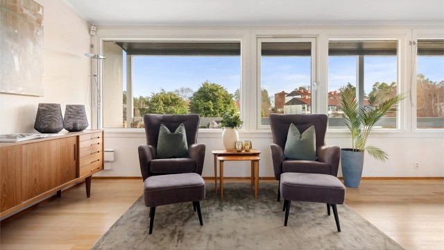 De store vinduene gir en god romfølelse