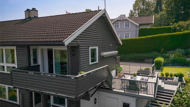 Her bor du i et fredelig nabolag med kort vei til alt du trenger