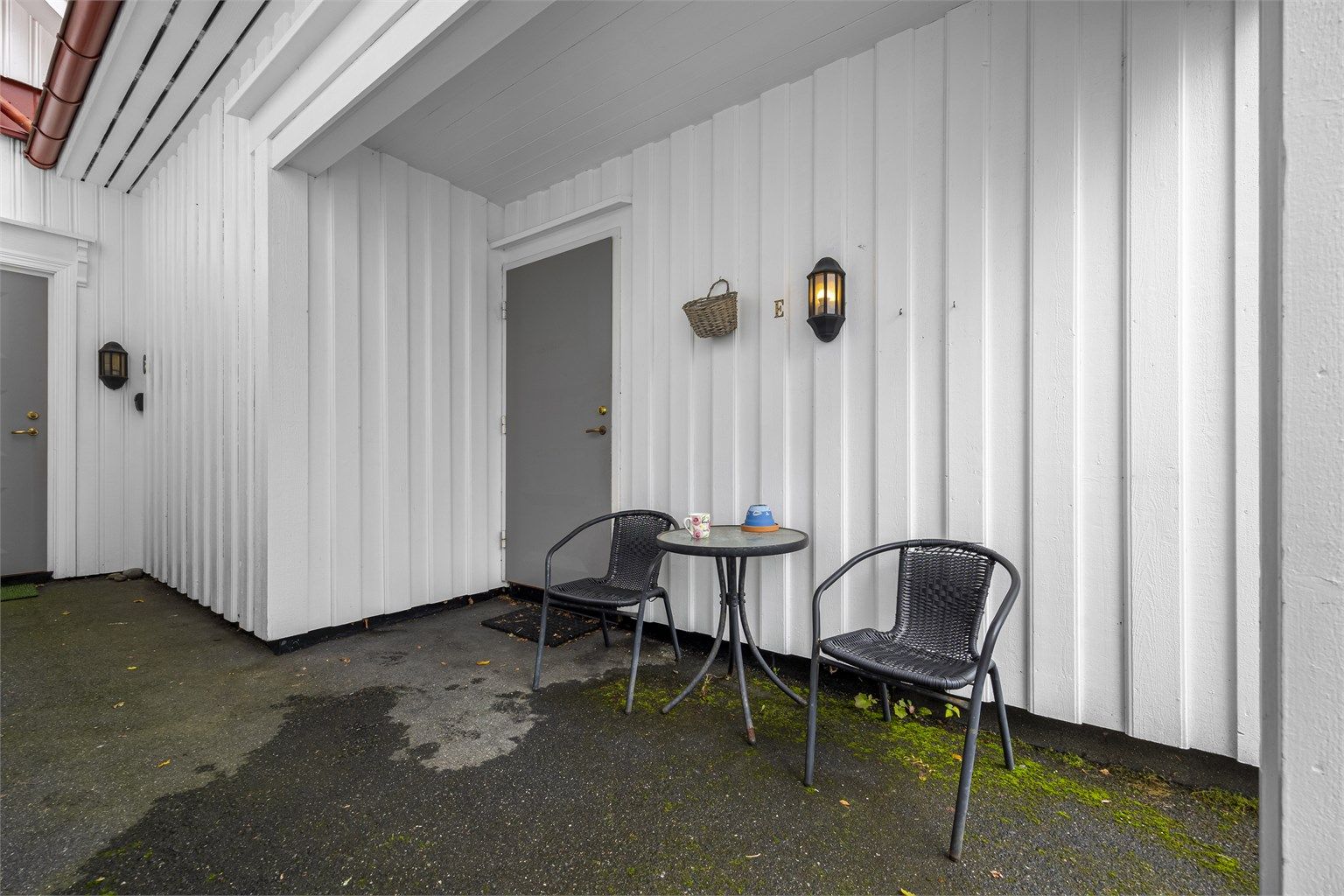 Overbygd inngangsparti