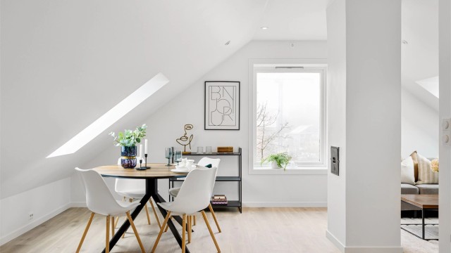 Velkommen til "Store Granli" og en nyoppusset og sentralt beliggende 2-roms med nydelig utsikt!