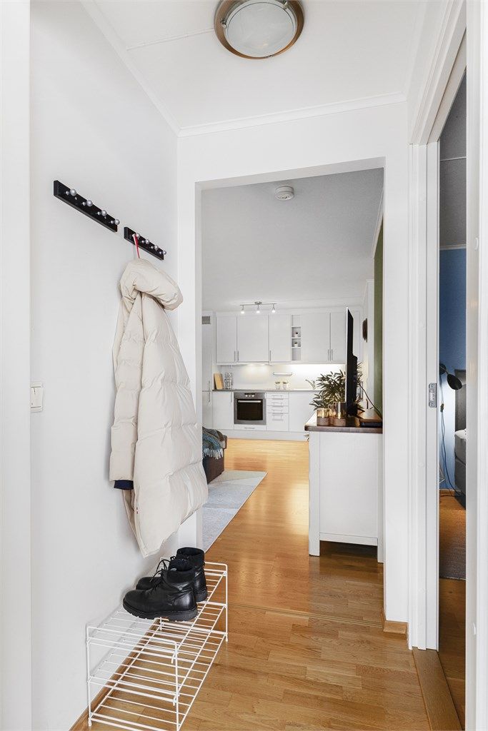 Entré med plass til oppheng av yttertøy. 