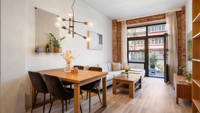 Velkommen til Christian Krohgs gate 30 - Presentert av Eiendomsmegler Krogsveen v/Emilie Lie! Foto: Peter Futo.