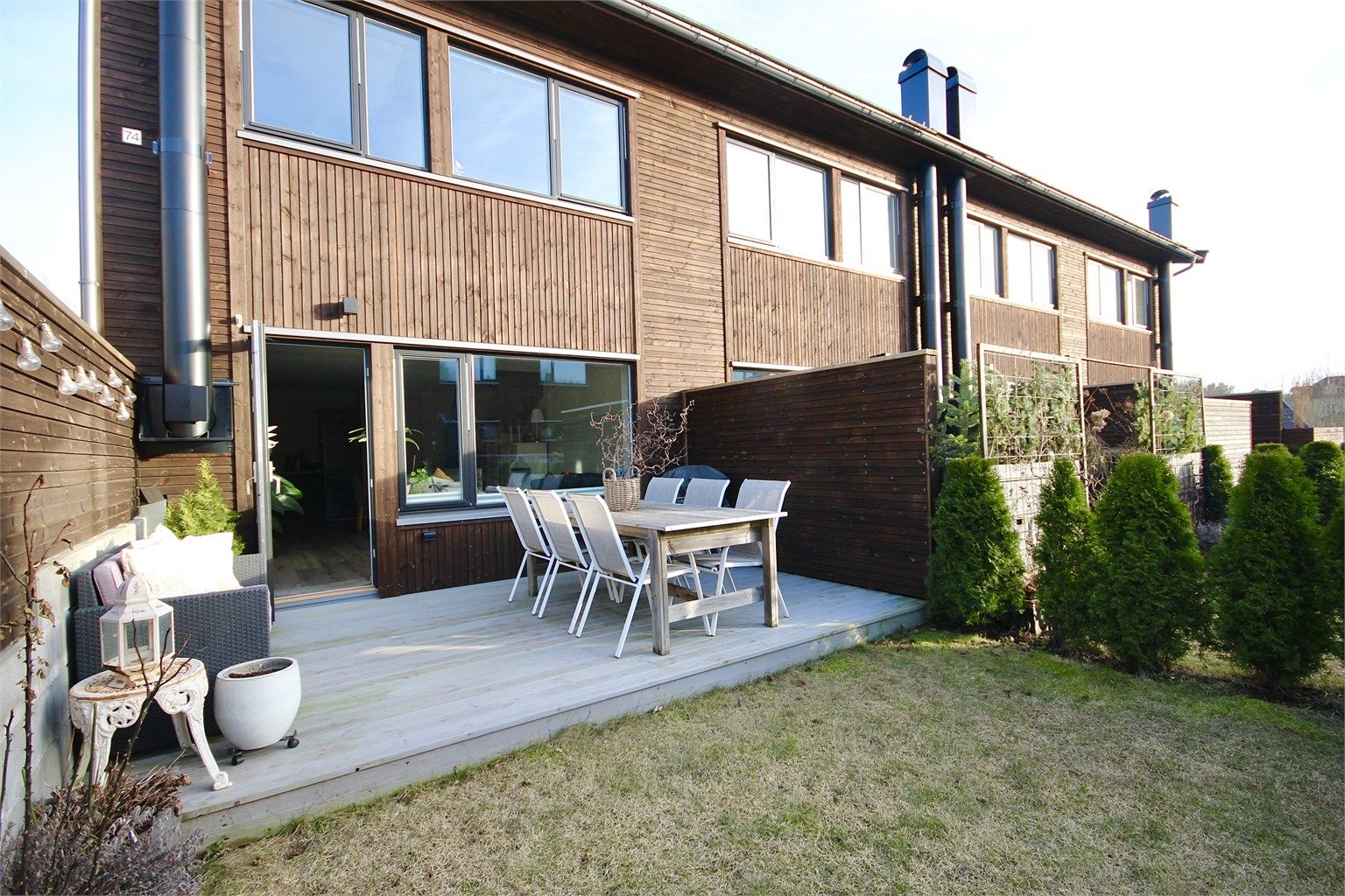 Velkommen til Marikloppa 74D! Lekkert rekkehus fra 2023 - 3 soverom - Flott markterrasse