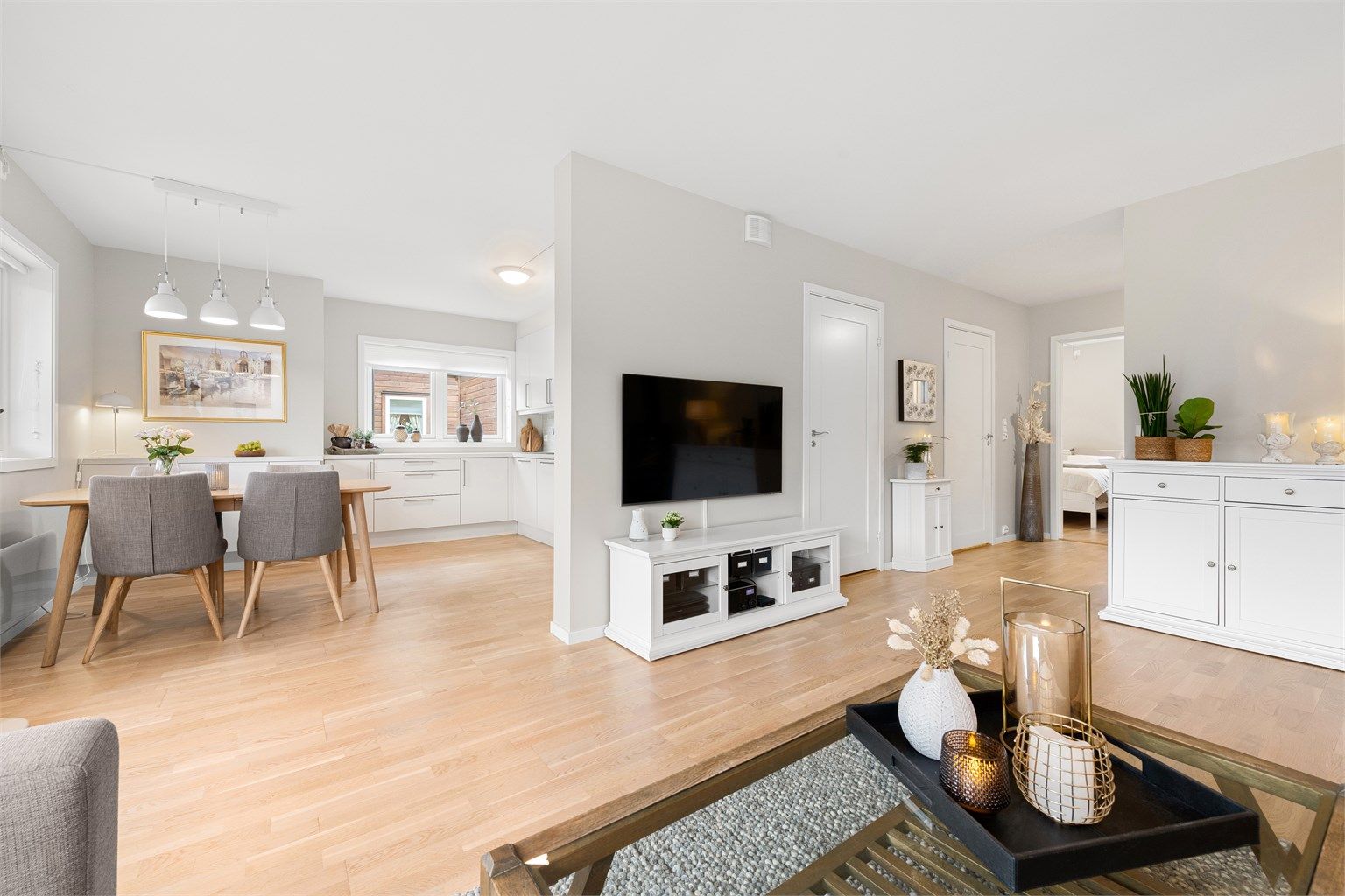  Her er det lagt vekt på gode materialvalg, god standard og en svært funksjonell planløsning