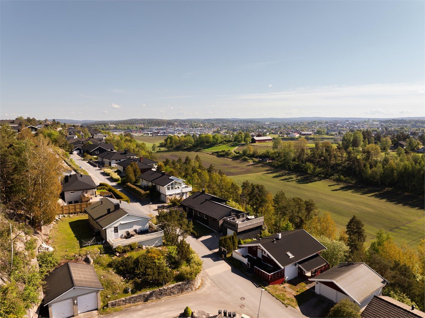 I Nøtteveien er det lite trafikk, fredelig og barnevennlig.