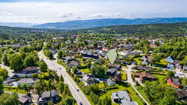 Kun 15 min gangavstand til Konnerud sentrum med bl.a. Konnerudsenteret.