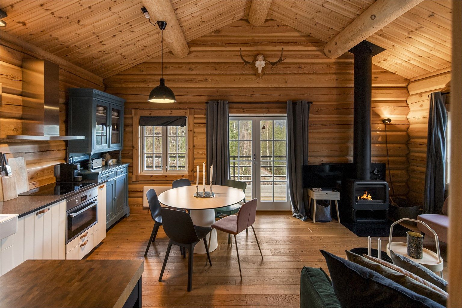 Koselig og lun tømmerhytte