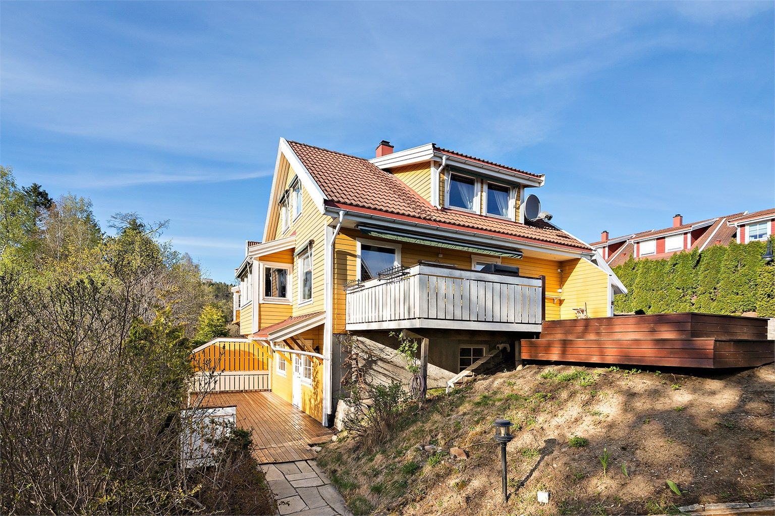 Velkommen til Bekkenstenveien 36 J - Nyrenovert (2026) og ubebodd 3-roms. Ledig omgående!