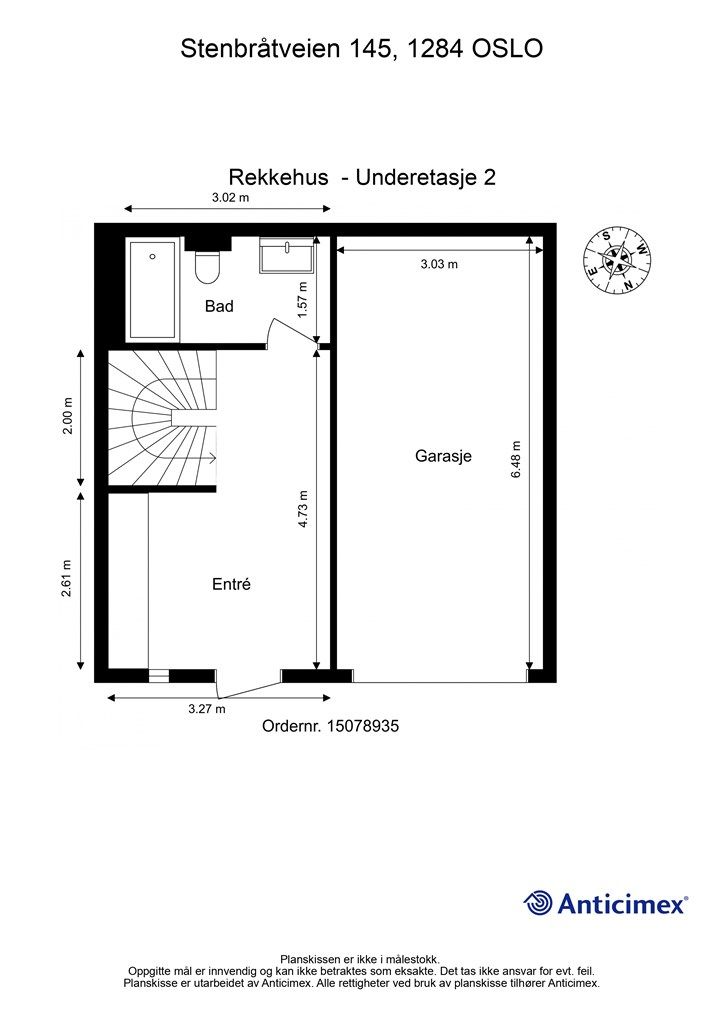 Underetasje 2 inneholder entré, bad og direkte adkomst til garasjen.