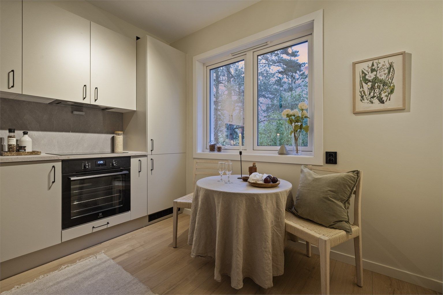 Krogsveen v/Sindre Nyhus presenterer en nyoppusset 3-roms på Lambertseter!