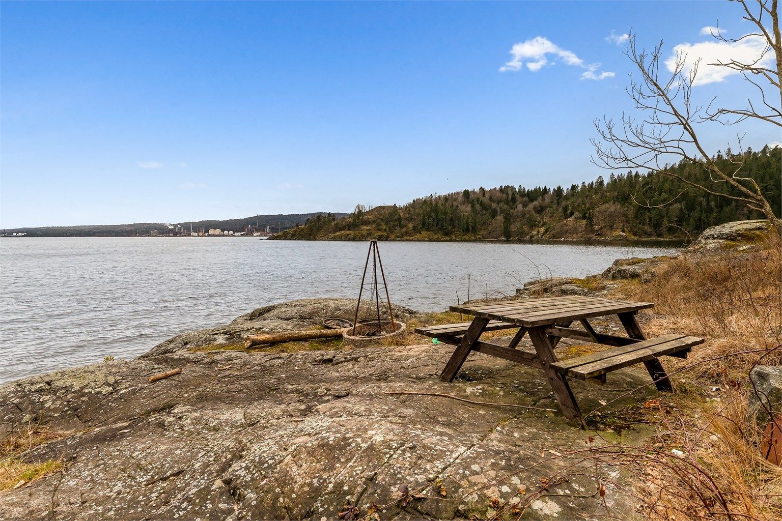 Fine turområder og badeplasser i umiddelbar nærhet.