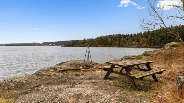 Fine turområder og badeplasser i umiddelbar nærhet.
