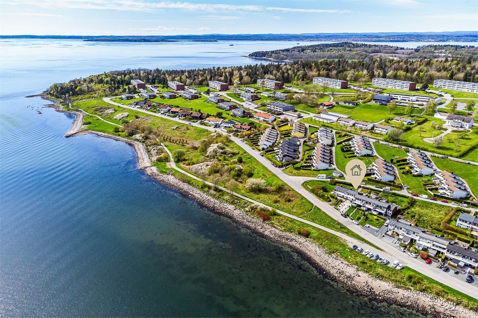 Strandpromenaden 47C presenteres av Krogsveen.