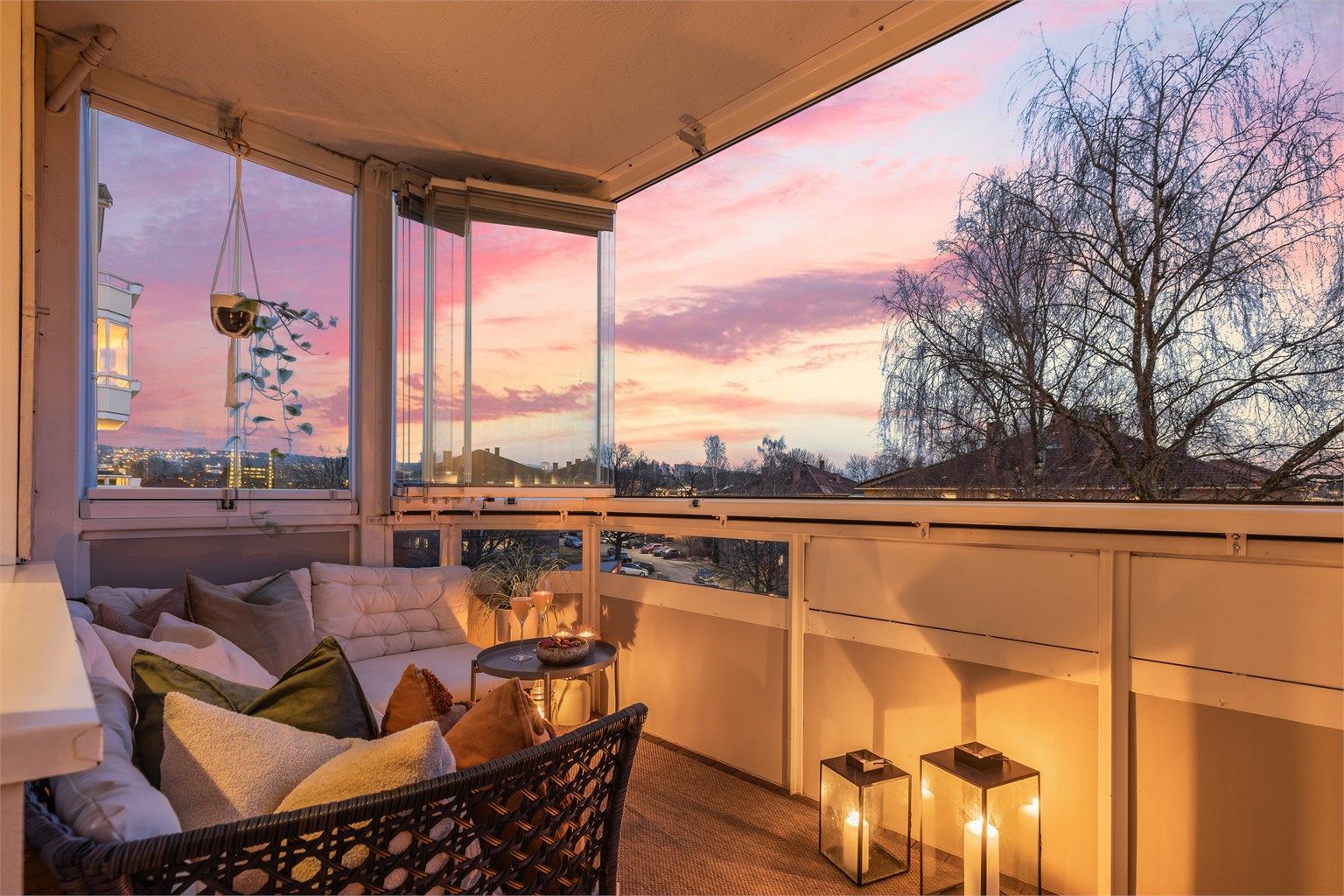 Velkommen til Regnbueveien 5 - Presentert av Nora Larsen Rørvik i Krogsveen