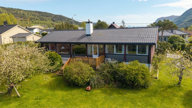 Velkommen til Fremmerholvegen 3, presentert av Eiendomsmegler/Fagansvarlig Even Roth