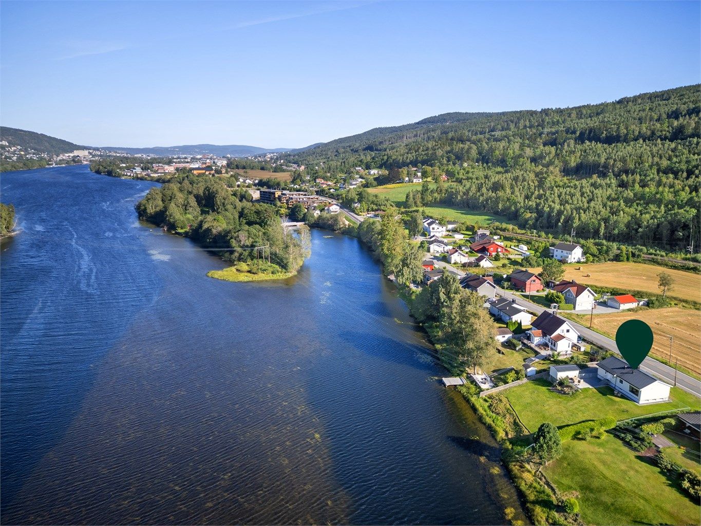 Fine muligheter langs vannkanten direkte fra eiendommen