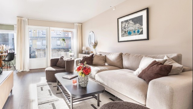 Caspar Erlandsens vei 23 presenteres av Krogsveen.
Fotograf; Børge Oppegård.