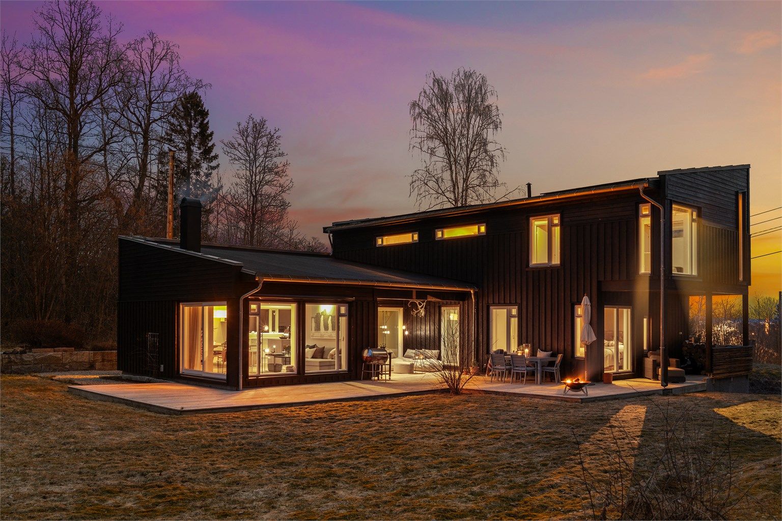 Velkommen til Hanevoldveien 37, presentert av Terje Tveit i Krogsveen. Foto: Trond Reder.