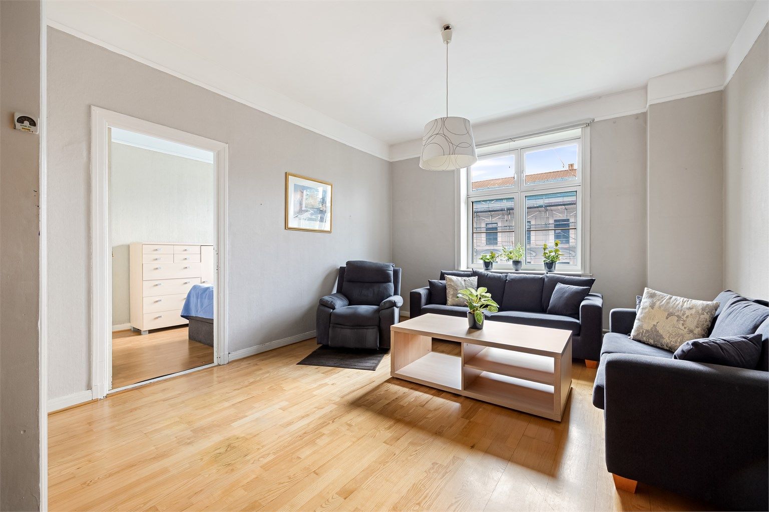 Velkommen til Ullevålsveien 56C, en leiligheten med god planløsning og stort potensialet til å lage din drømmeleilighet.