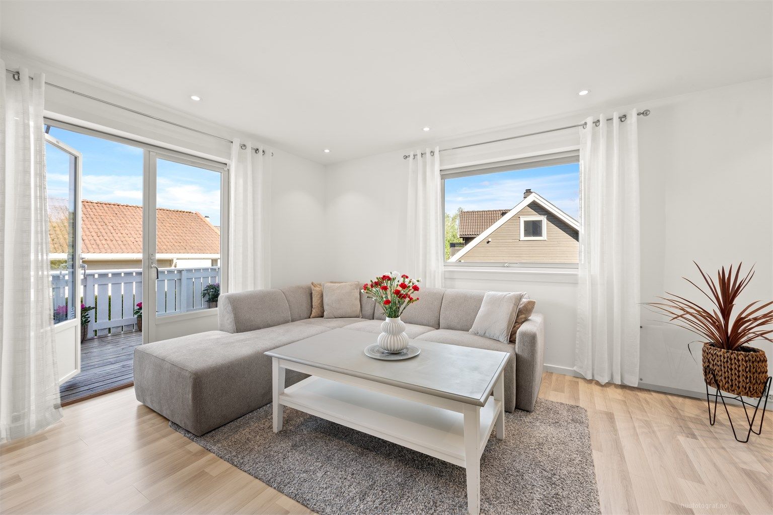 Velkommen til Lerpeveien 397A. Presentert av Eirik Lundbekk ved Eiendomsmegler Krogsveen.