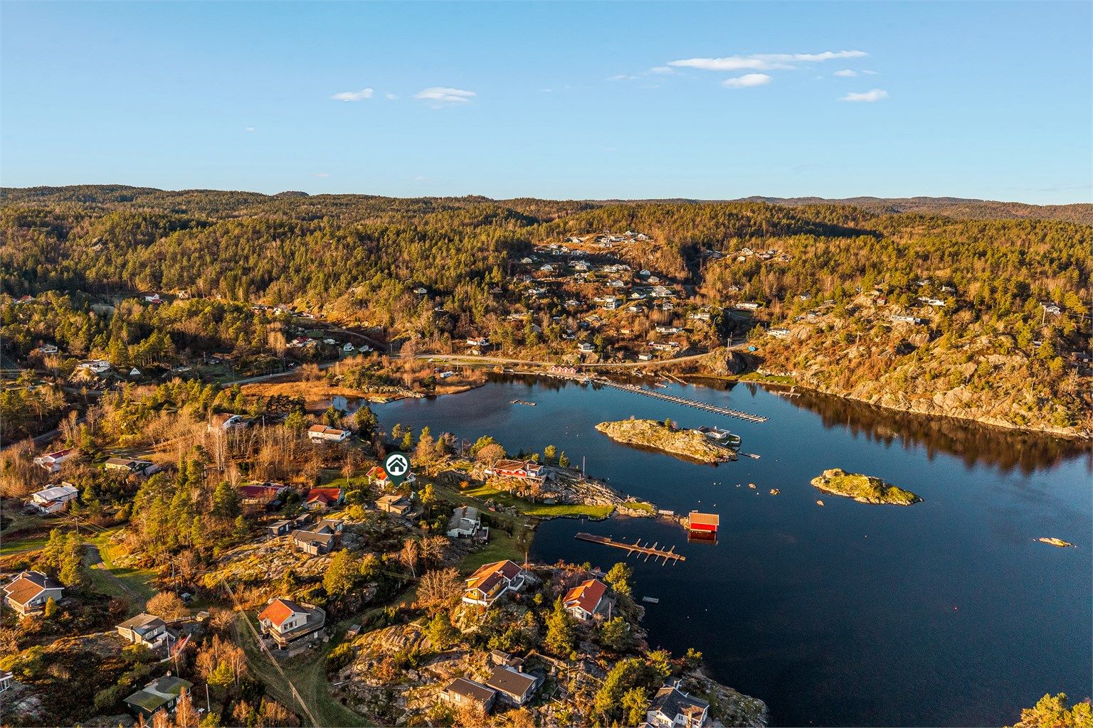 Nærområdet er preget av fritidsbebyggelse natur.