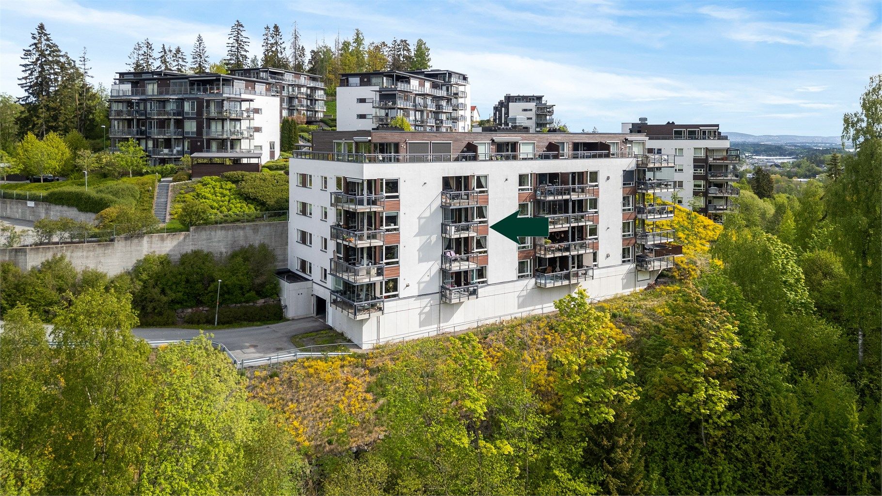 Velkommen til Åstadryggen 7, presentert av Pojan Eskandari i Krogsveen!