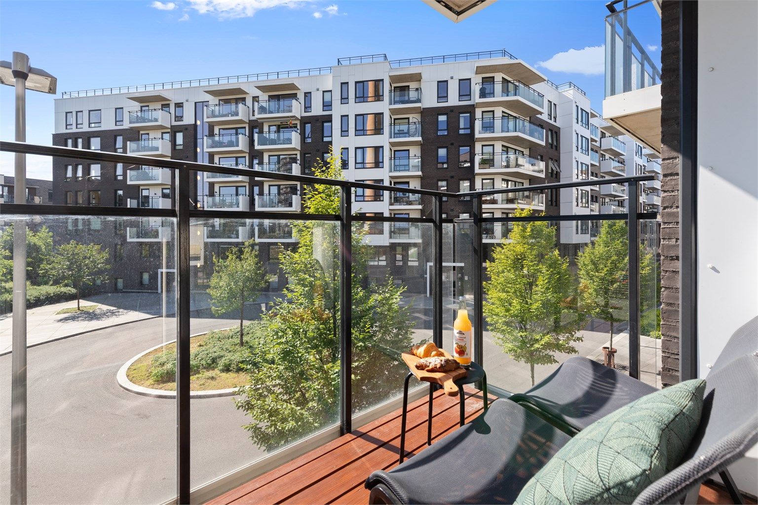 Nora Larsen Rørvik har gleden av å presentere Sigurd Hoels vei 120!