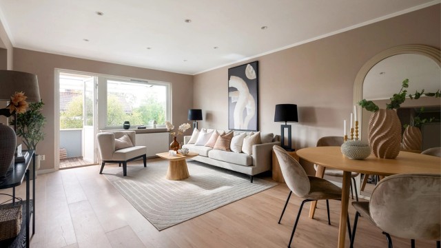 Krogsveen v/Morten Frølich har gleden av å presentere denne lyse og attraktive 3-roms selveierleiligheten på populære Marienfryd.