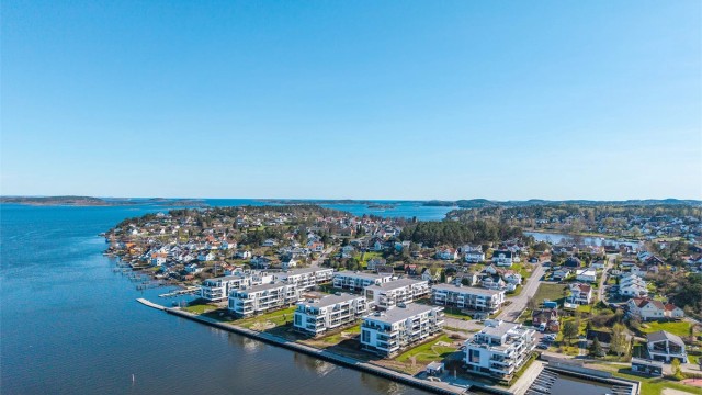 Her bor du i vakre skjærgårdsomgivelser med frisk sjøluft og ro.