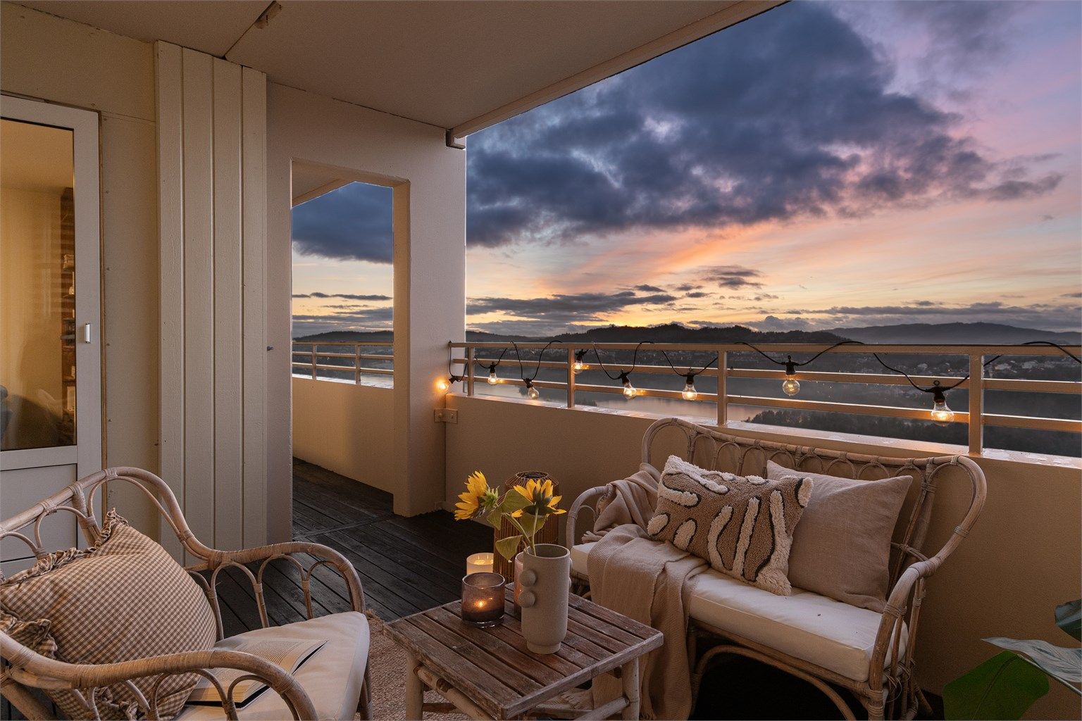 Velkommen til denne nydelige utsiktsleiligheten i Ture Nermans vei 45!