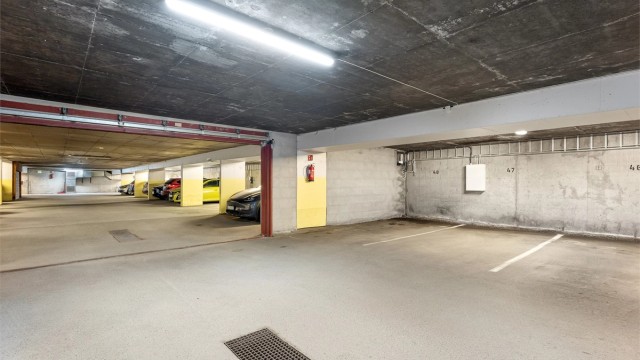 2 garasjeplasser i felles garasjekjeller
