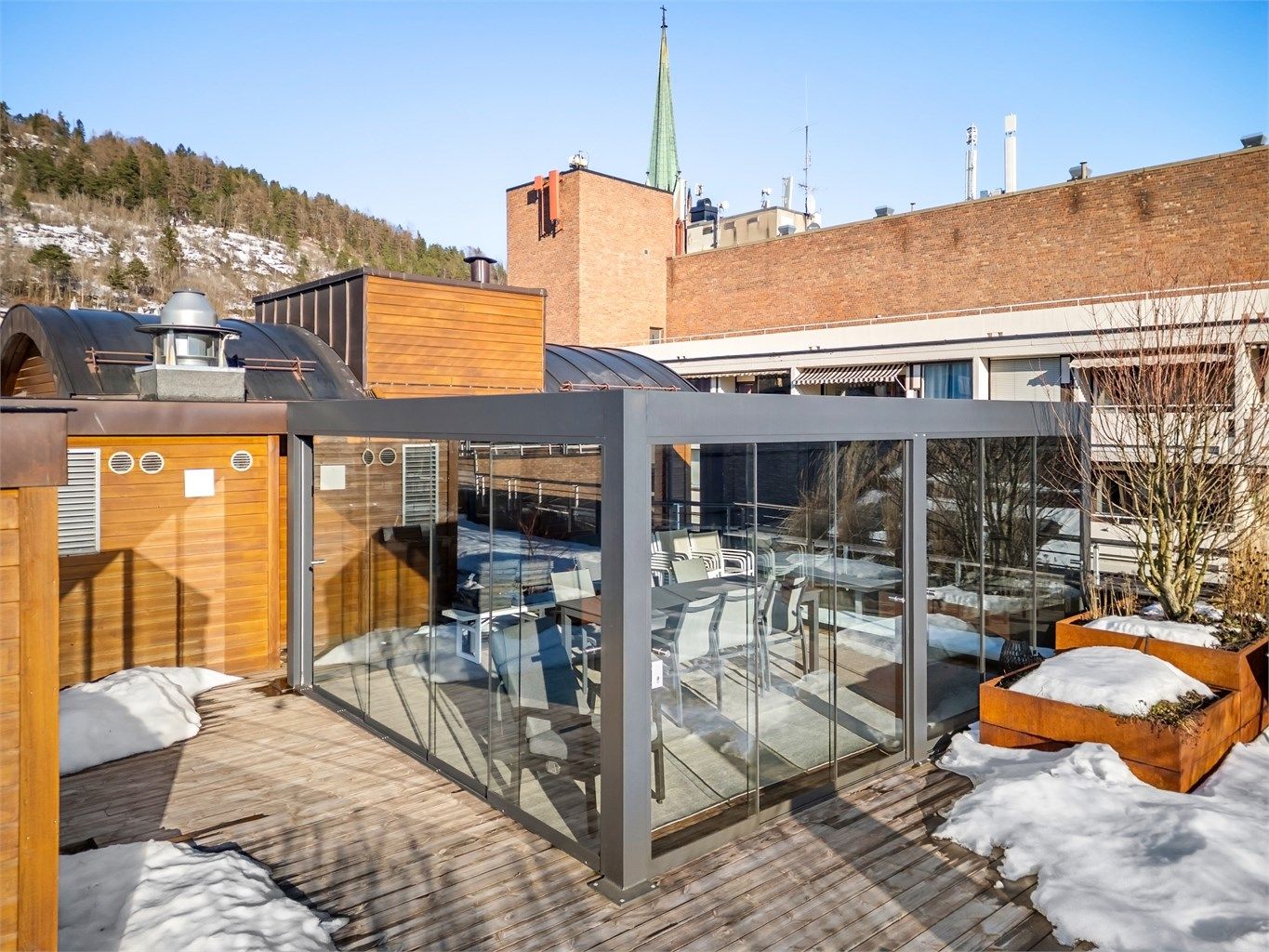 Fin pergola på felles takterrasse