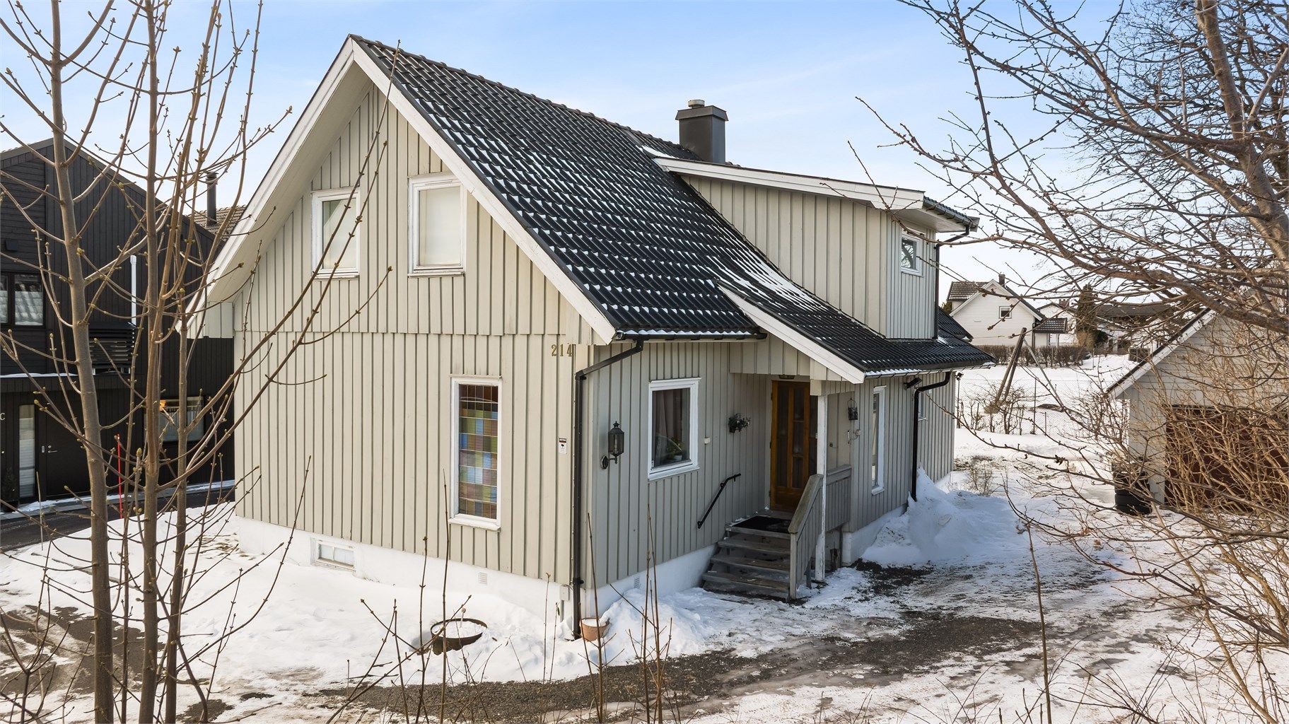 Velkommen til Raveien 214!