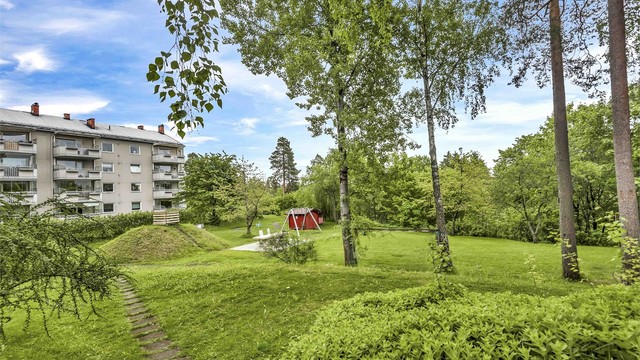 Flotte grønne fellesområder for beboerne med lekeplass til de små