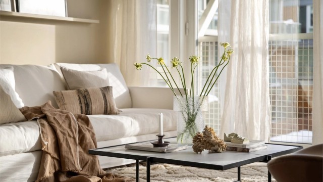 Her er det god plass til sofa med tilhørende salongbord