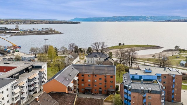 Flott bygård med attraktiv beliggenhet i sentrum. Foto: EFKT v/Jonas Hasselgren
