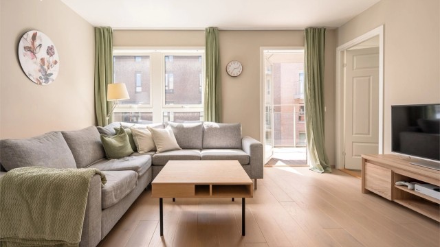 Sindre Nyhus v/ Krogsveen Løren inviterer til denne moderne 2-roms leiligheten fra 2020! Foto: Gutt Foto