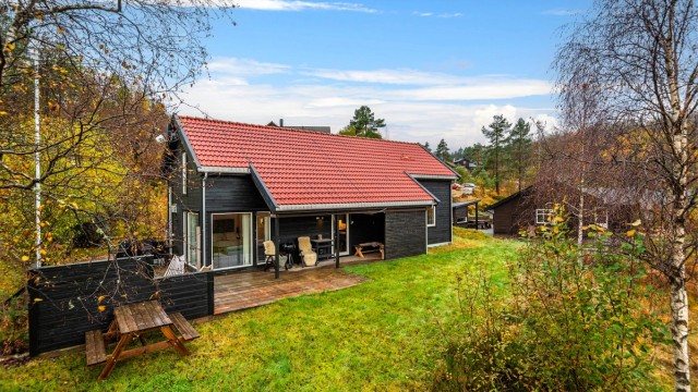 Velkommen til Snødalen 45, en moderne og innholdsrik hytte.