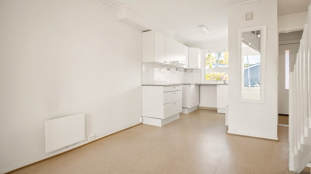 Mulighet for spiseplass ved kjøkkenet.